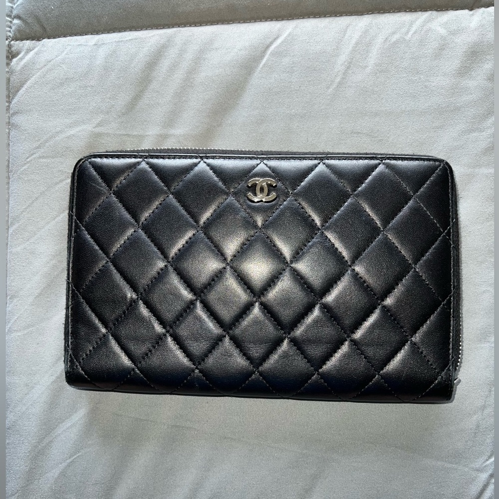 Black Chanel wallet
